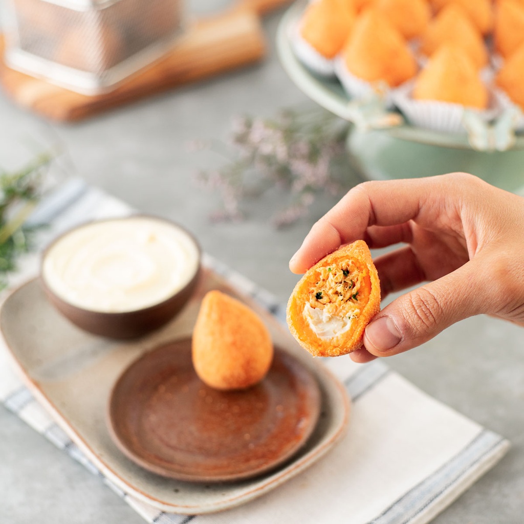 Mini Coxinha de Frango com Catupiry