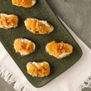 Canapé de gorgonzola com espinafre, pêras caramelizadas e praliné crocante