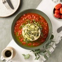 Burrata com chutney de tomates e pesto