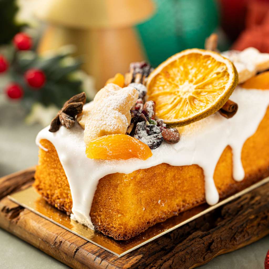 Bolo Inglês Com Laranja e Fondant