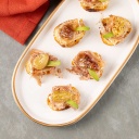 Canapé de Brie,com Parma e Uva Confitada