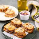 Mini Sanduíche Pão de Brioche, Pernil e Salada Coleslaw