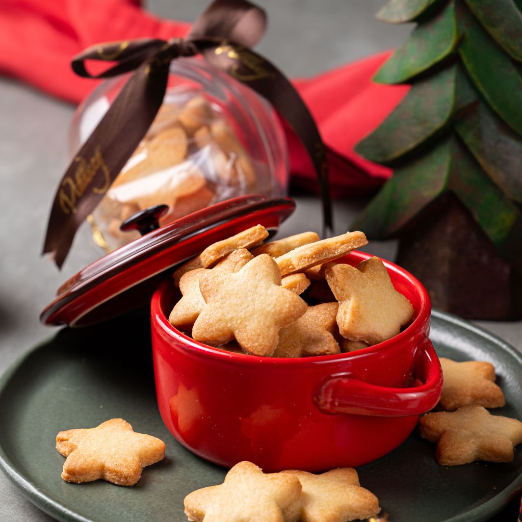 Biscoitos Amanteigados em Bola de Natal