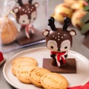 Rena de chocolate com biscoitos amanteigados