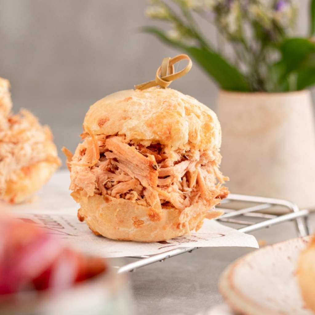 Pão de Queijo com Pernil