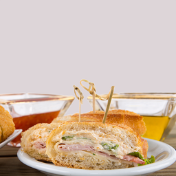 [096253] Mini Sanduíche de Baguete Original com  Presunto e Mussarela