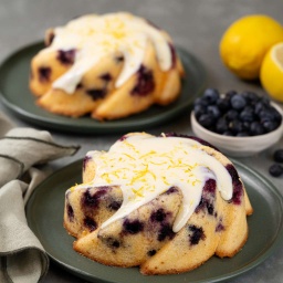 [113424] Bolo de Limão Siciliano Com Mirtilo